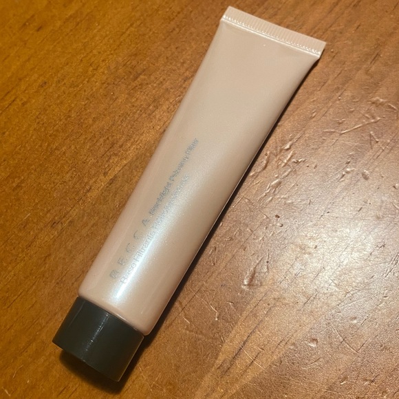 Becca Backlight Priming Filter - Picture 3 of 16